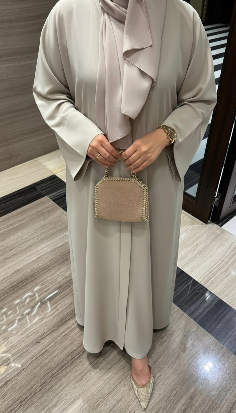 Sade Taş abaya