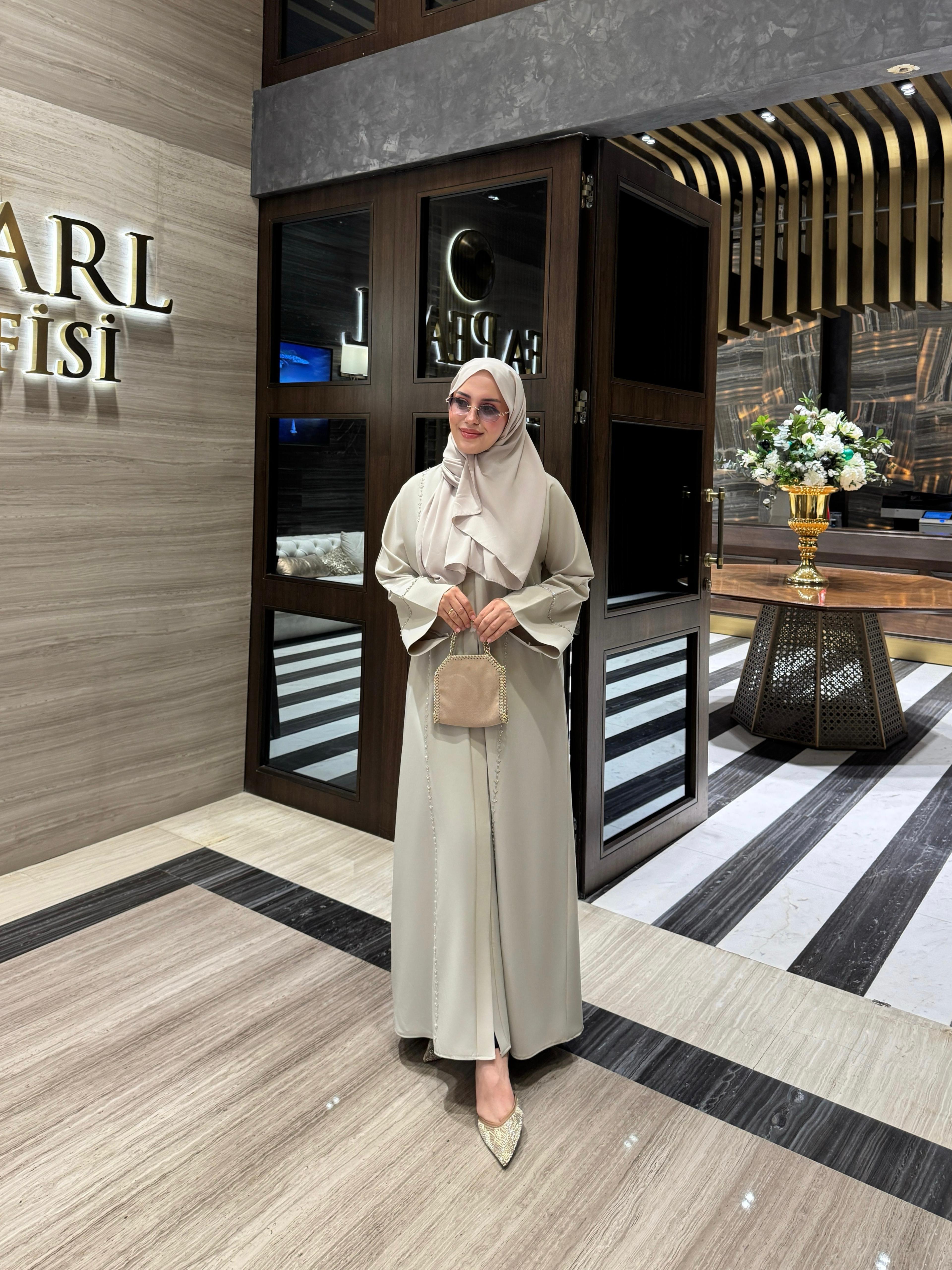 Gri zarif abaya