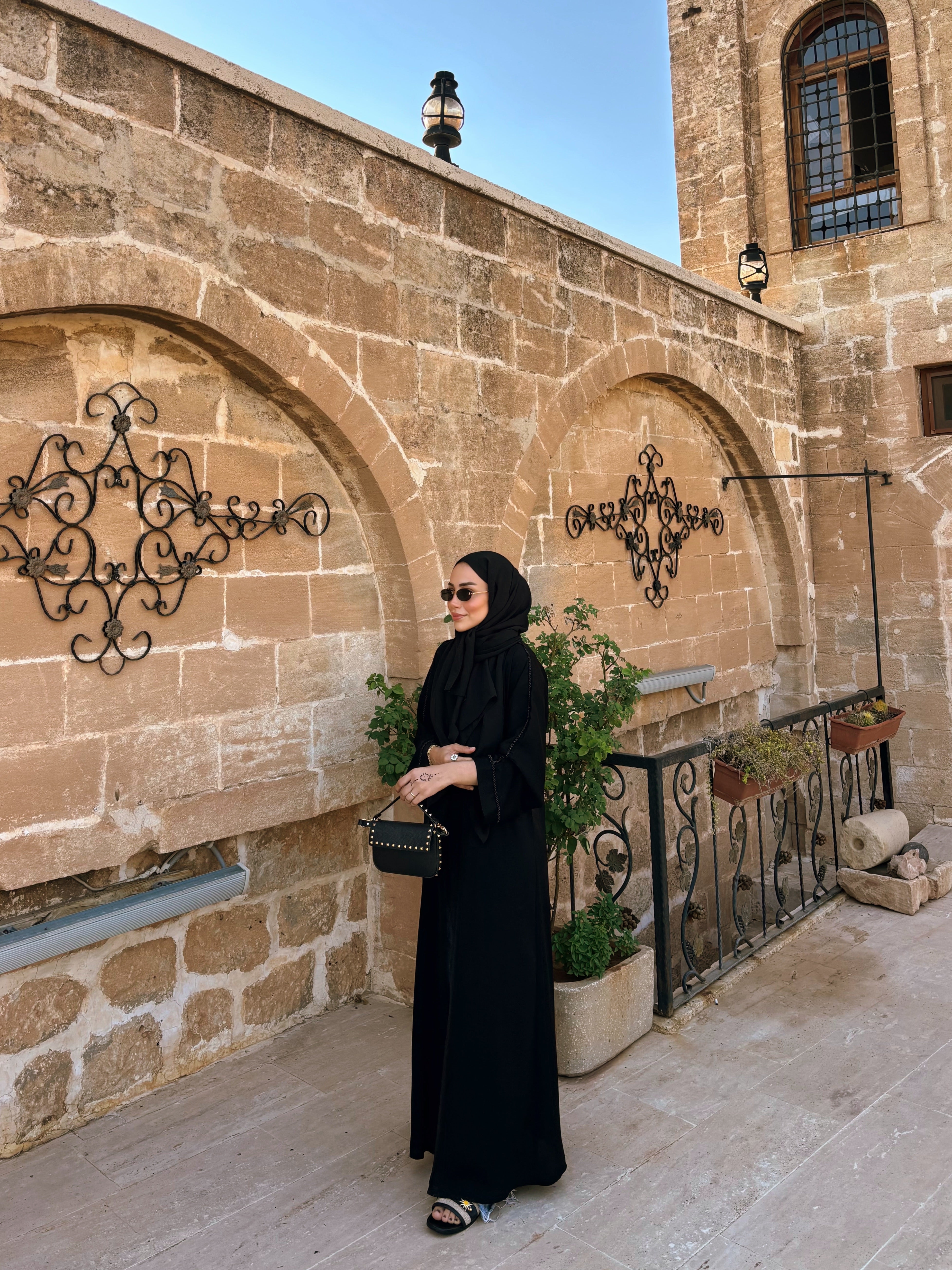 LAL ABAYA