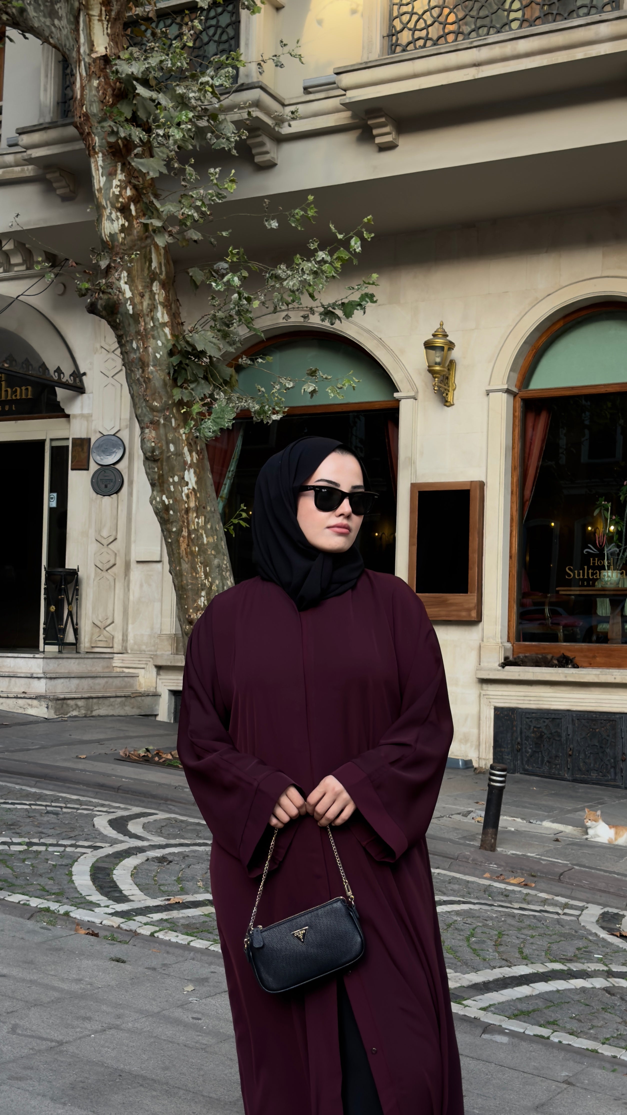 Mürdüm biyeli abaya