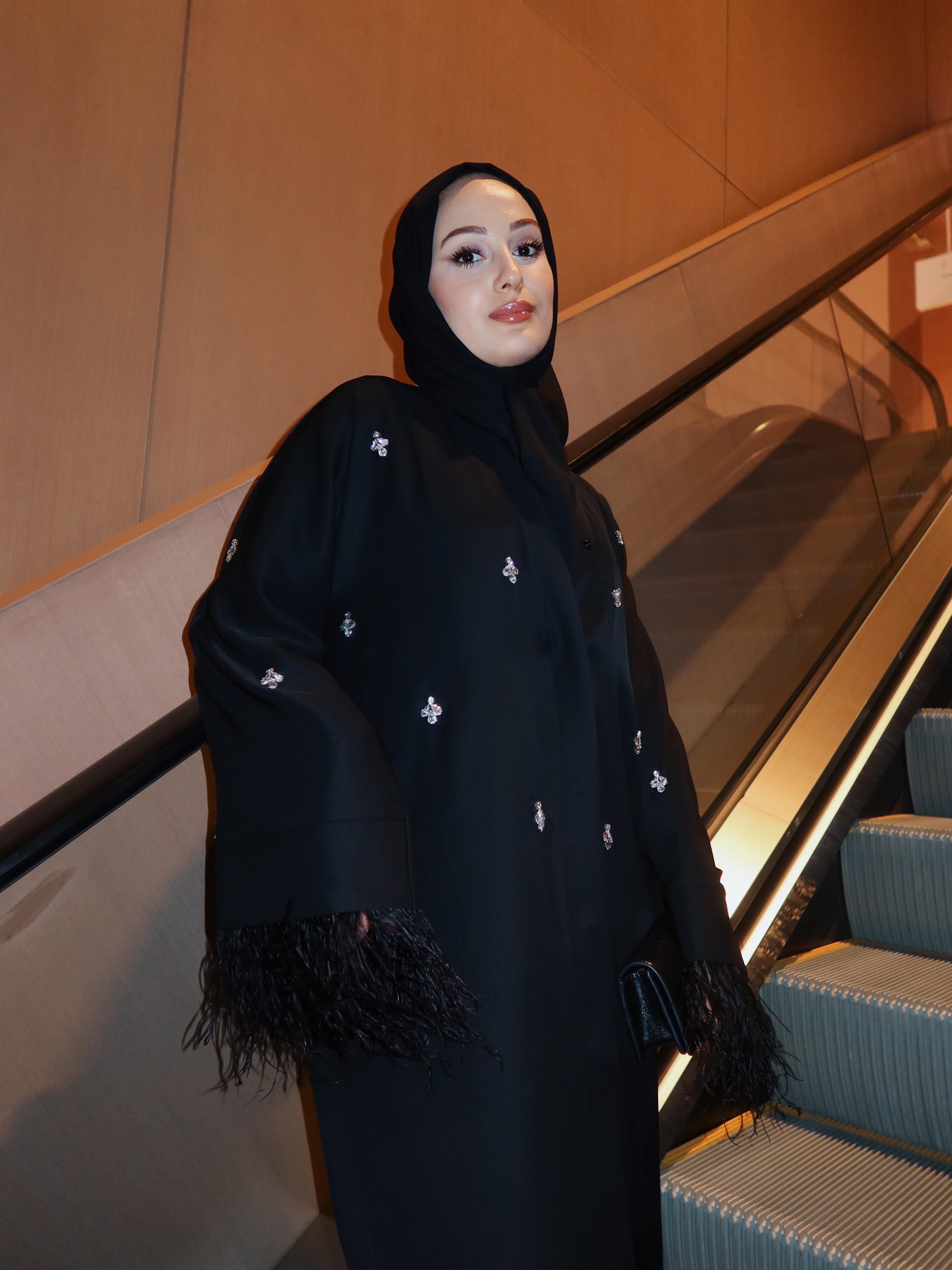Tüylü abaya