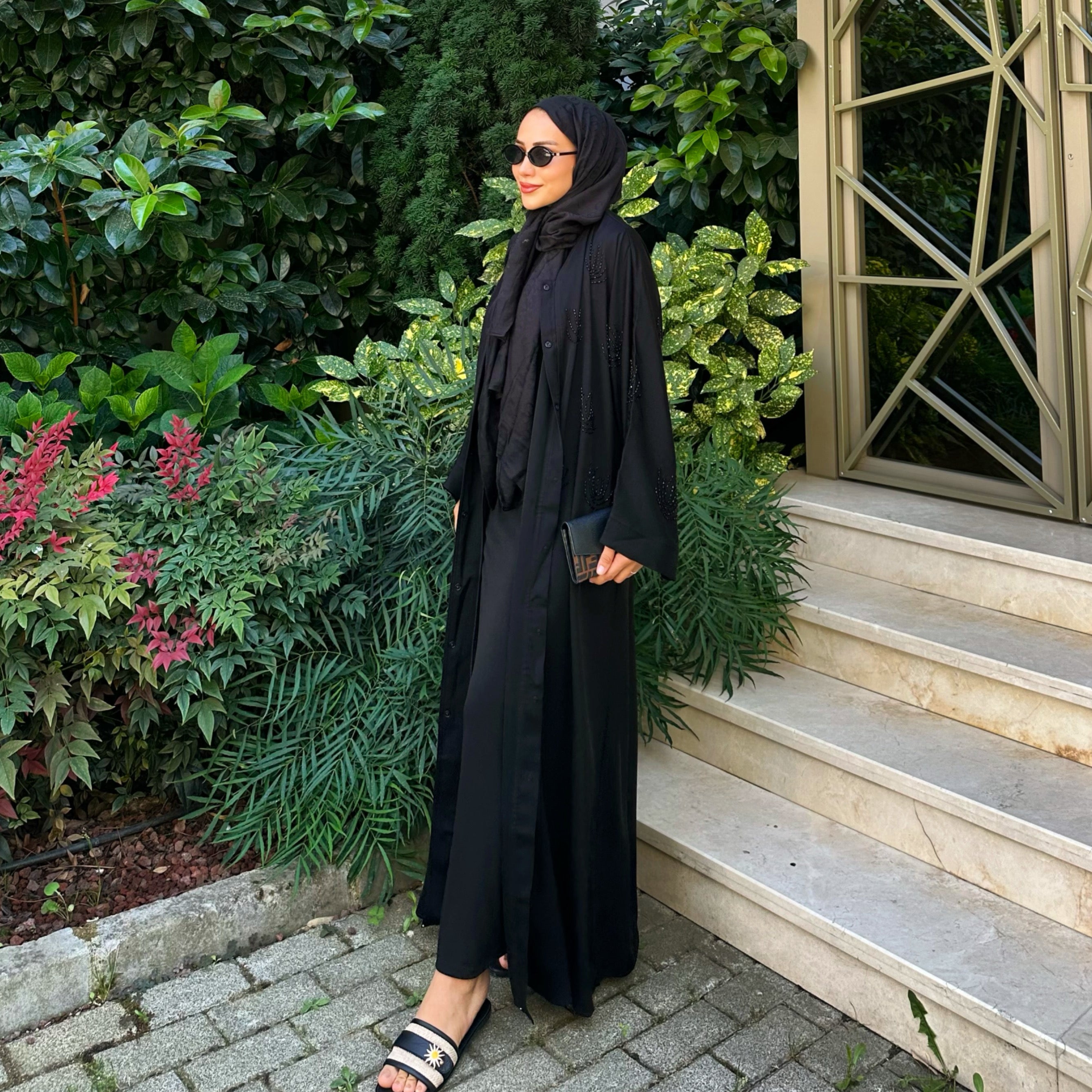 İnci siyah abaya