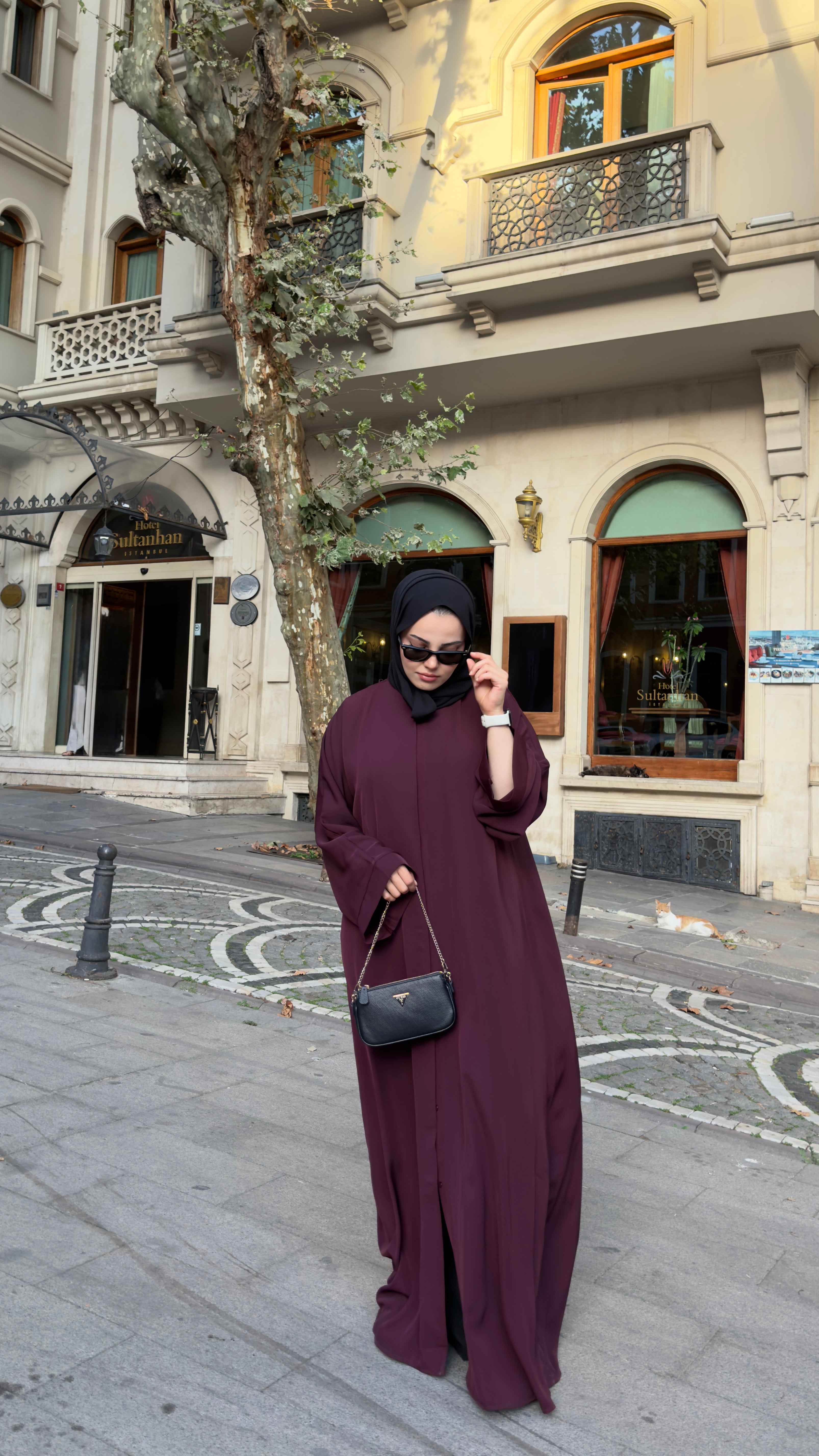 Mürdüm biyeli abaya