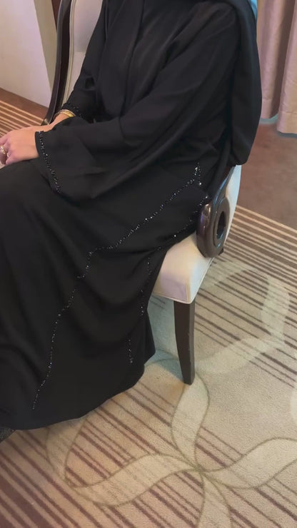 Nazenin abaya